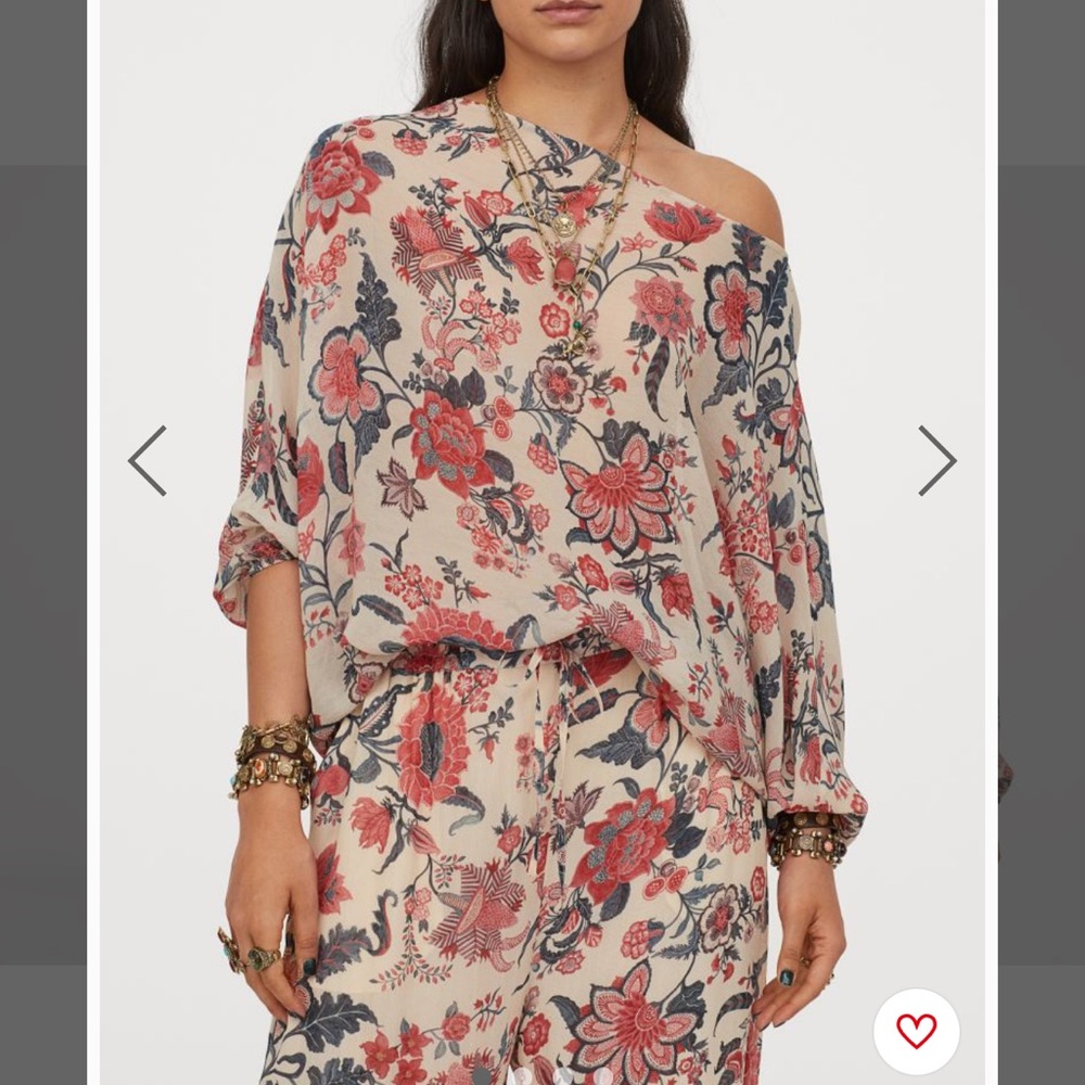 COPY - Sabyasachi x H&M wide-cut chiffon blouse NWT